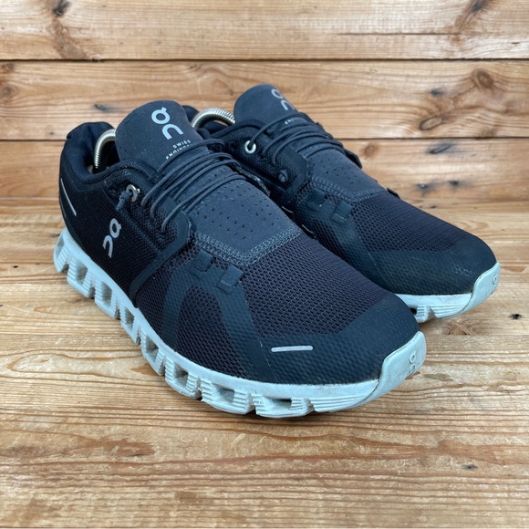 ON Running Cloud 5 Trainers Size UK 8 Womens Black Magnet Surf Running Shoes - Picture 3 of 14